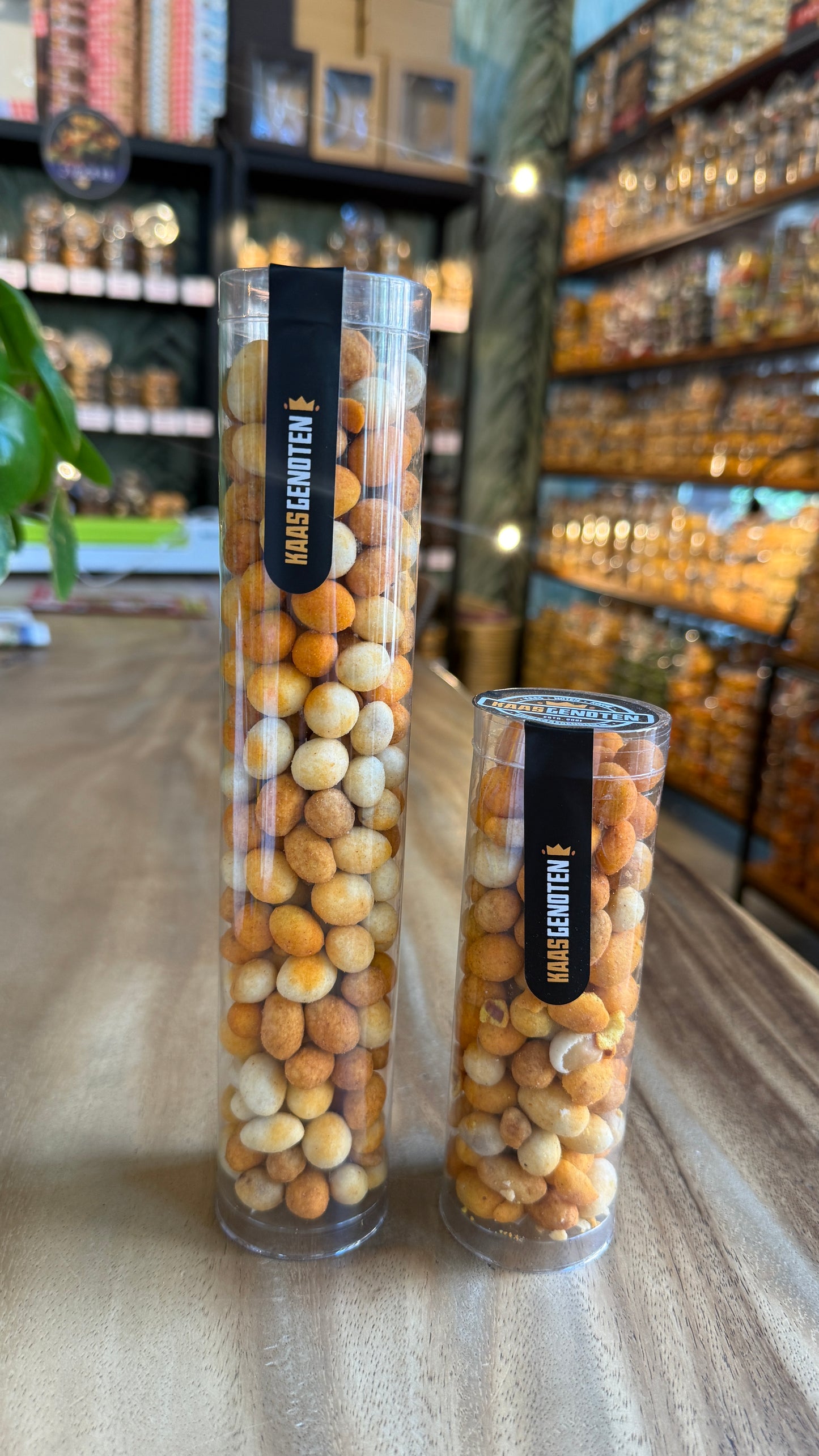 Koker borrelnoten klein of groot
