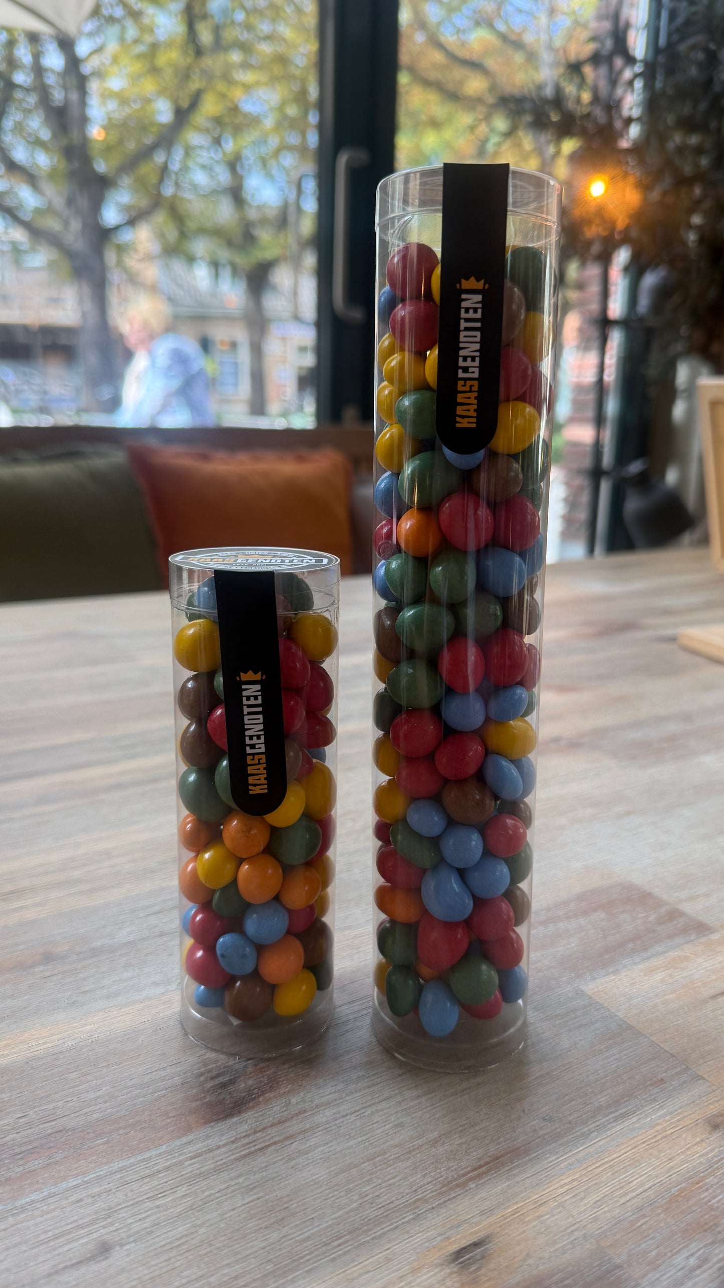 Koker Pinda's met Chocolade klein of groot