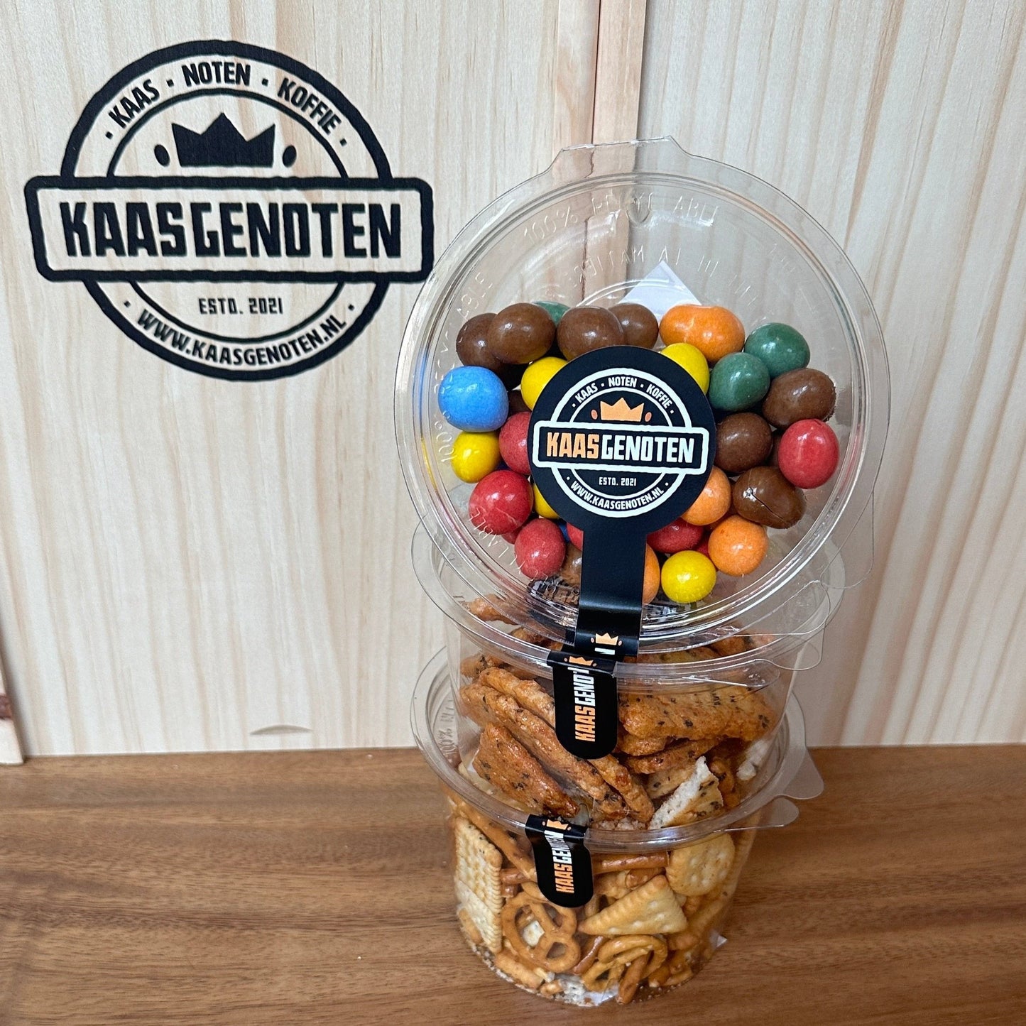 Cadeauverpakking zoutjes/noten 3 bakjes