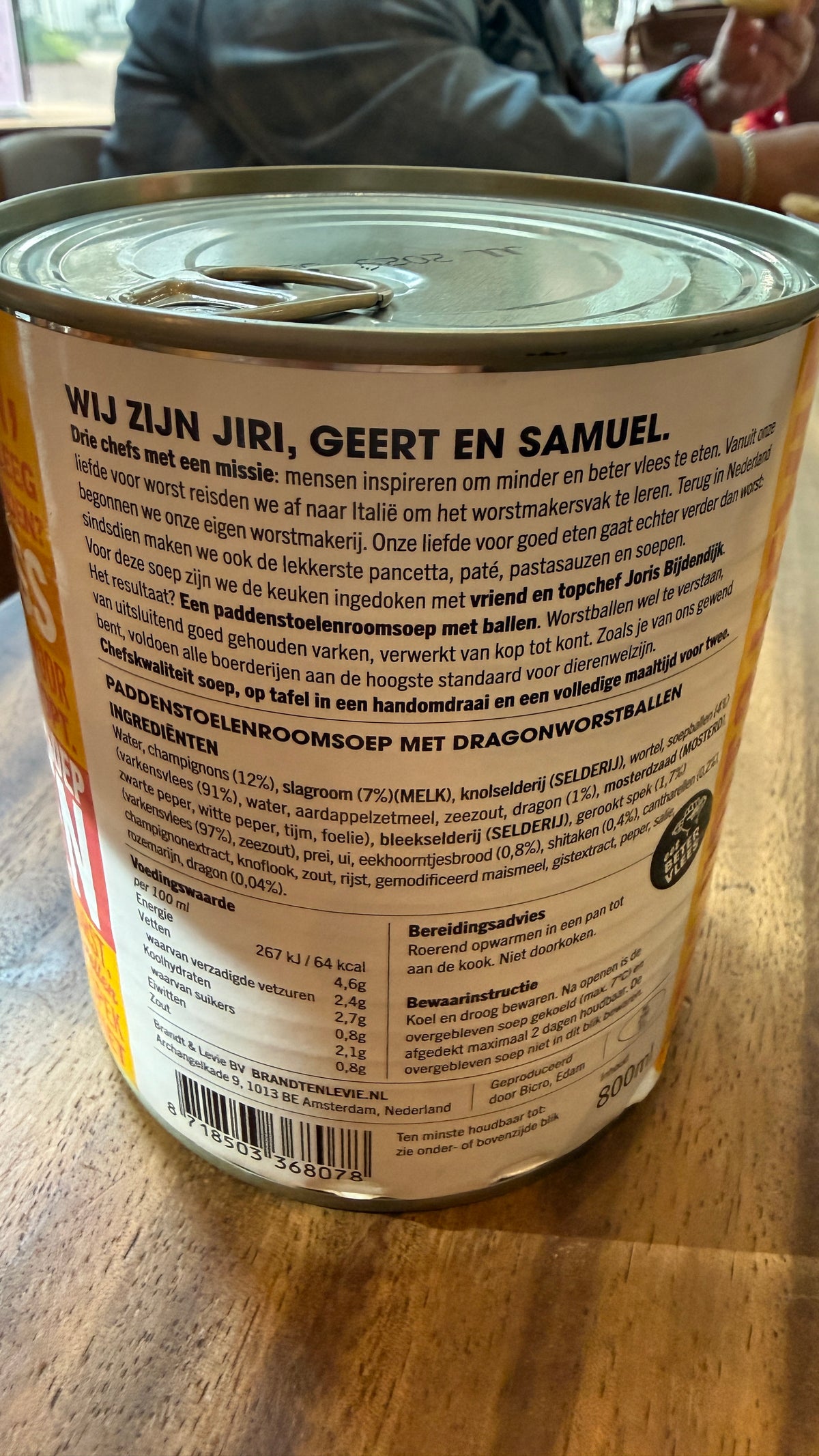 Achterkant van een blik Brandt & Levie paddo-roomsoep met ingrediënten, voedingswaarden en bereidingsadvies