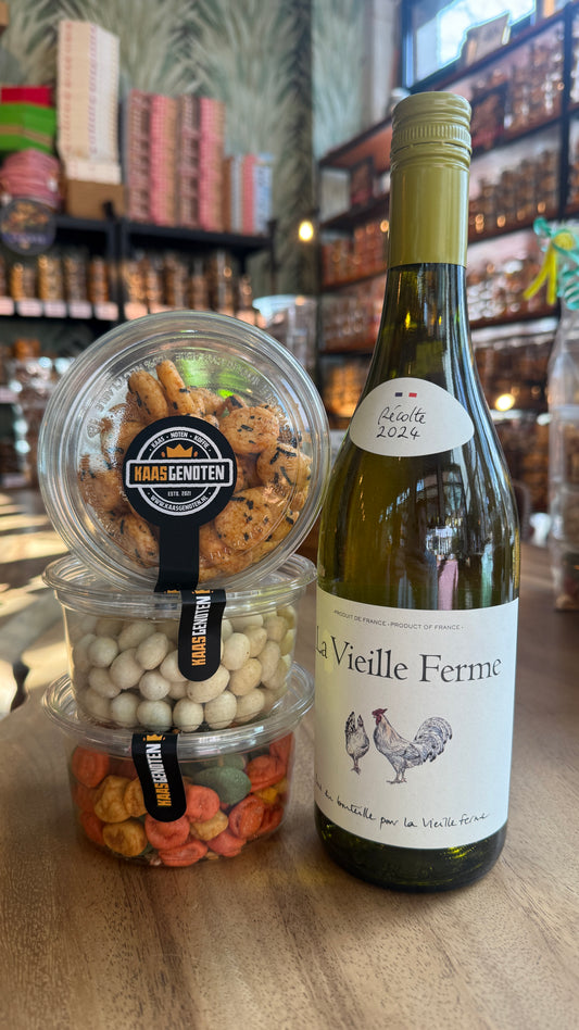 Cadeauverpakking la vieille ferme wit  met nootjes/zoutjes