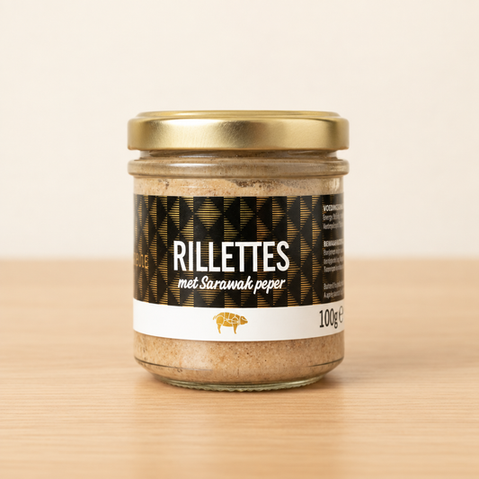 Brandt & Levie Rillettes met Sarawak Peper op lichte houten achtergrond